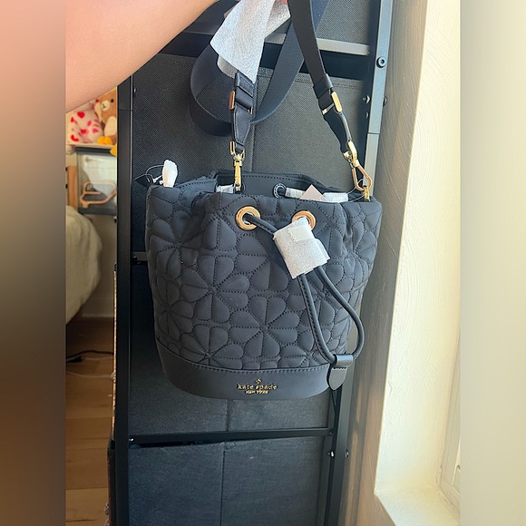 Kate Spade Flower Black Quilted Bucket Crossbody Bag - NWT - Picture 1 of 9